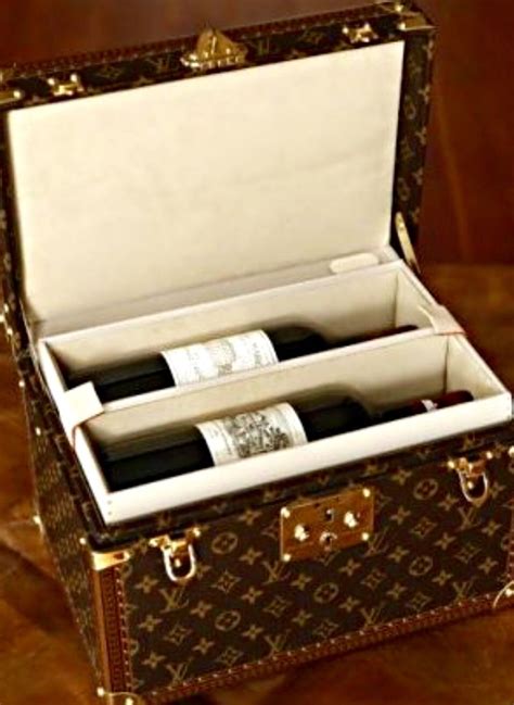 louis vuitton champagne case